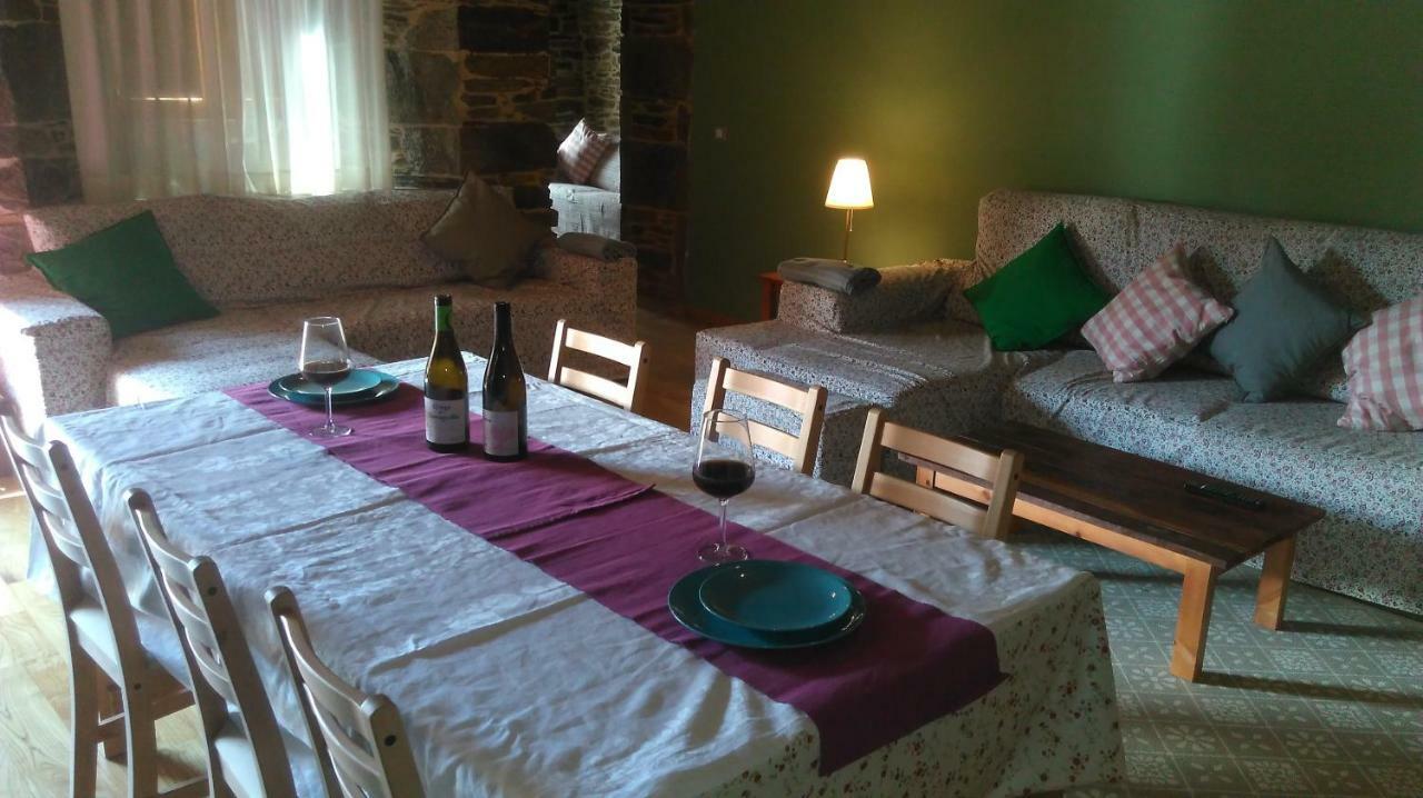 Casa Do Grilo Guest House Monfero Eksteriør bilde